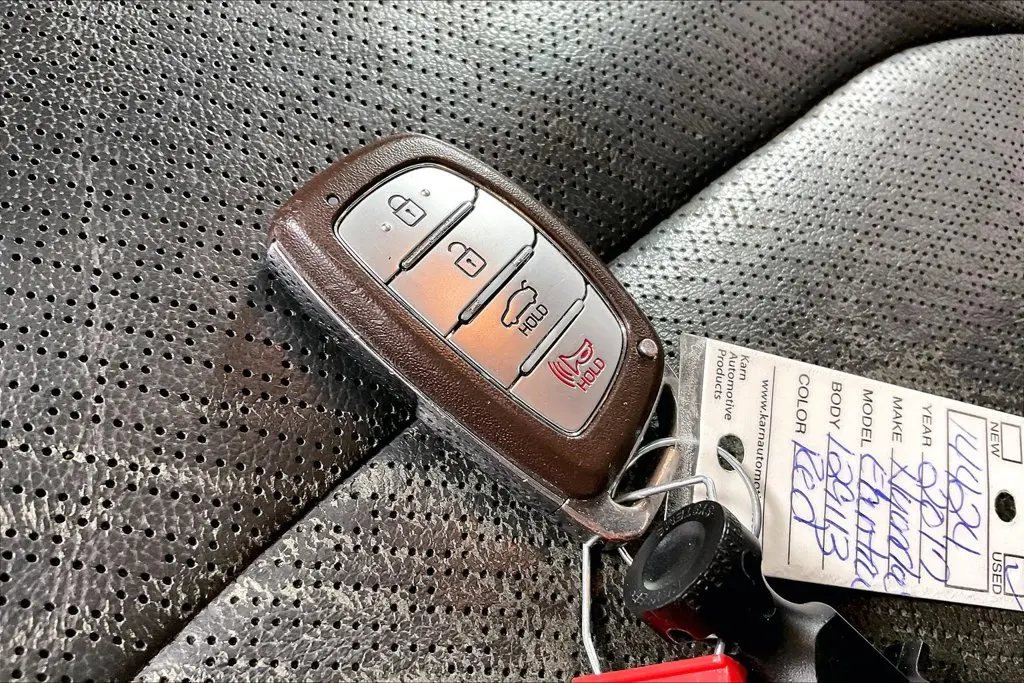 2017 Hyundai Elantra - $9,991