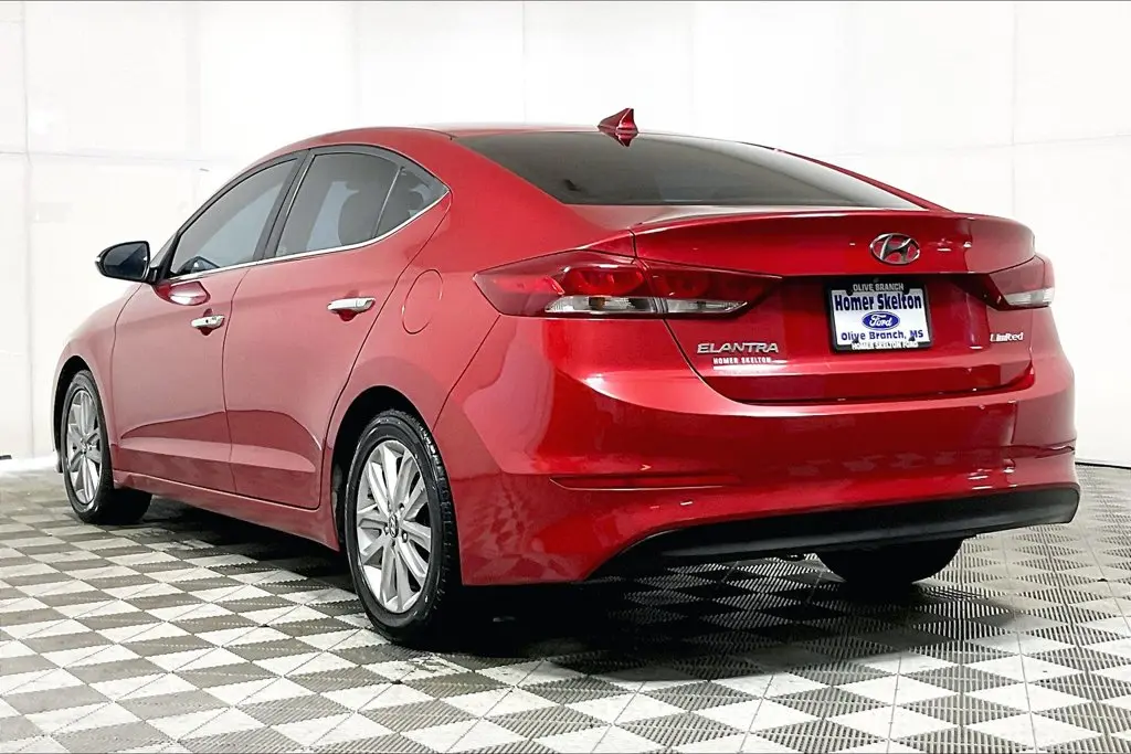 2017 Hyundai Elantra - $9,991