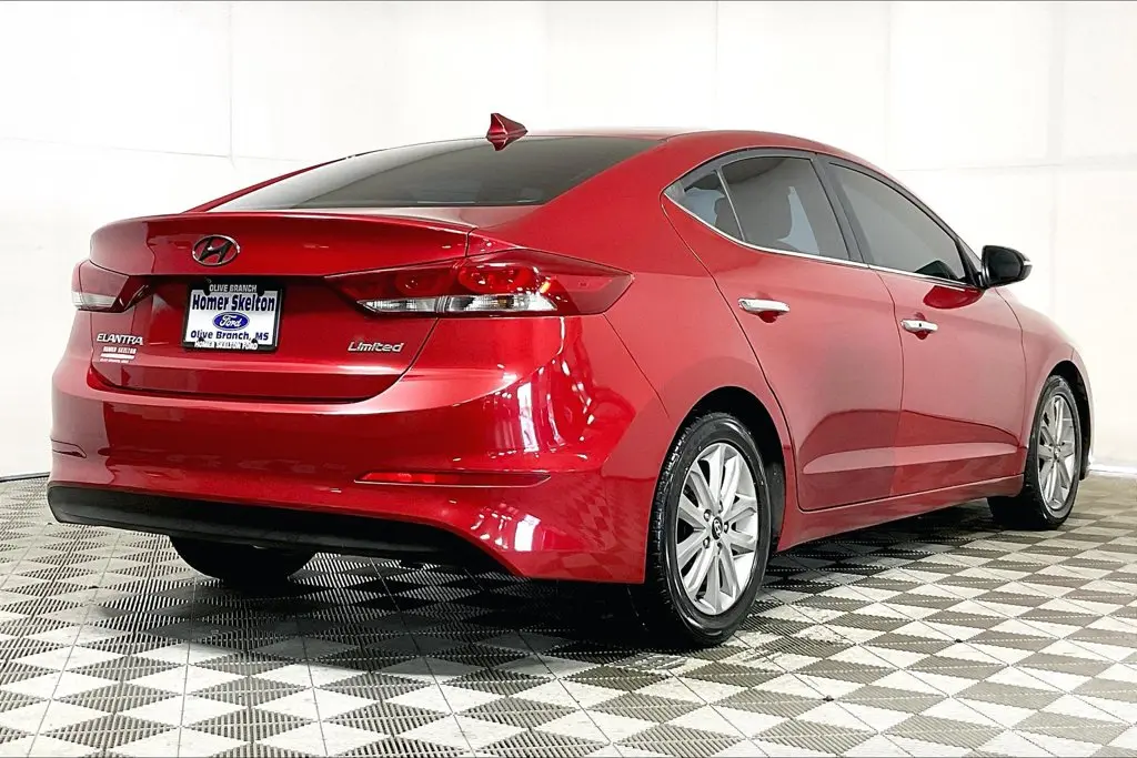2017 Hyundai Elantra - $9,991