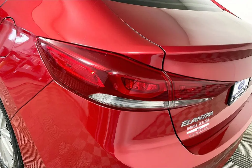 2017 Hyundai Elantra - $9,991