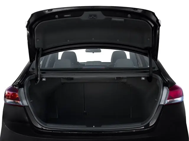 2017 Hyundai Elantra - $10,310