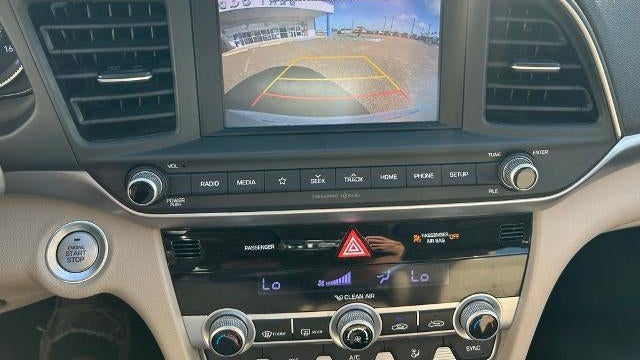 2019 Hyundai ELANTRA SE