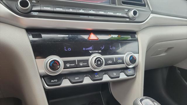 2020 Hyundai ELANTRA SEL