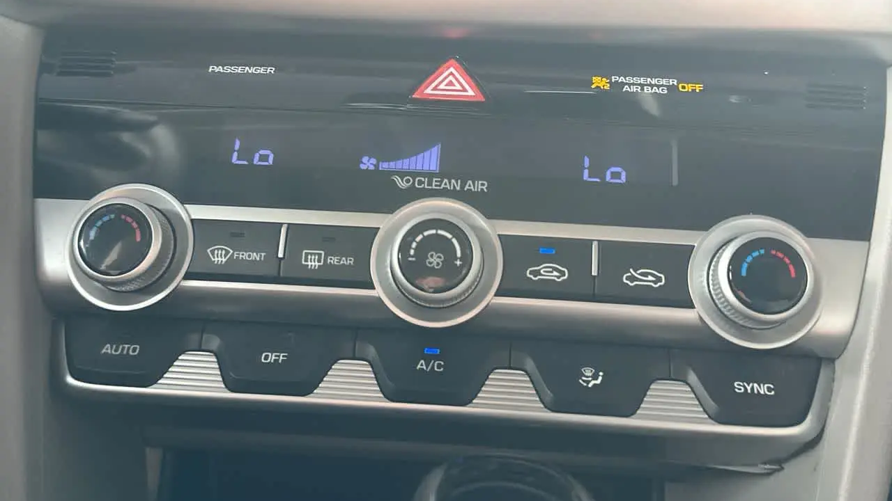 2020 Hyundai ELANTRA Value Edition