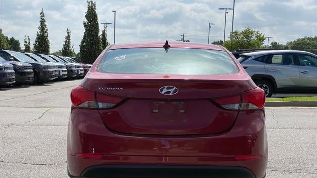 2015 Hyundai ELANTRA SE