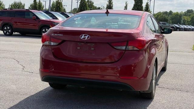 2015 Hyundai ELANTRA SE