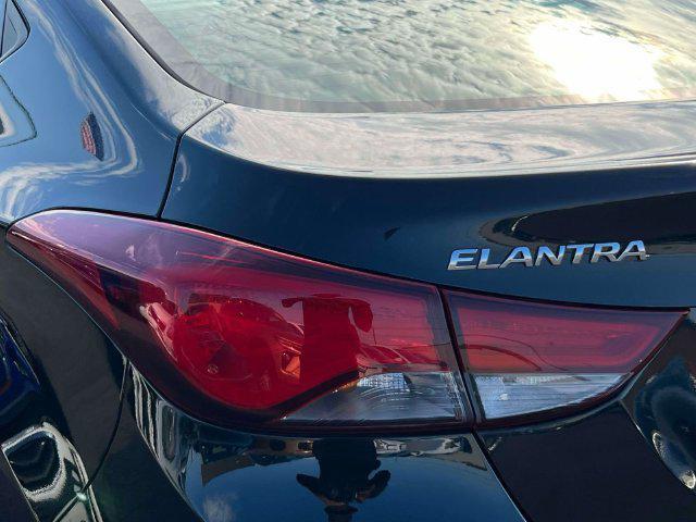 2014 Hyundai Elantra - $9,777