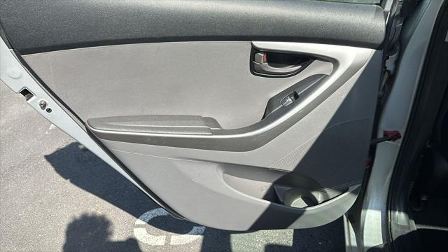 2011 Hyundai ELANTRA GLS