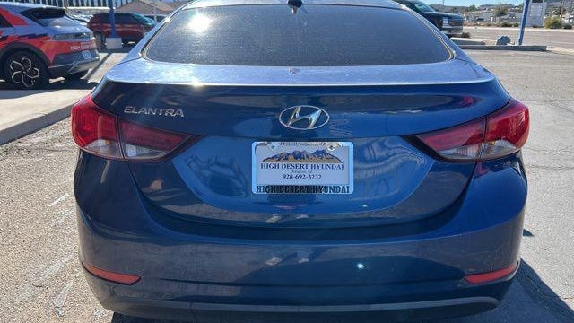 2016 Hyundai ELANTRA SE