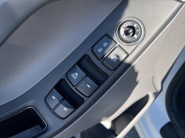 2015 Hyundai Elantra - $10,395