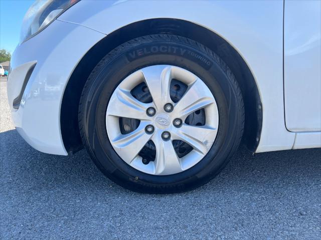 2015 Hyundai Elantra - $10,395