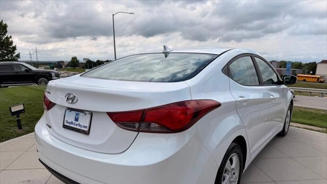 2015 Hyundai ELANTRA SE