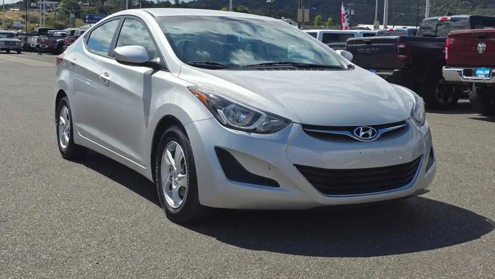 2015 Hyundai ELANTRA SE
