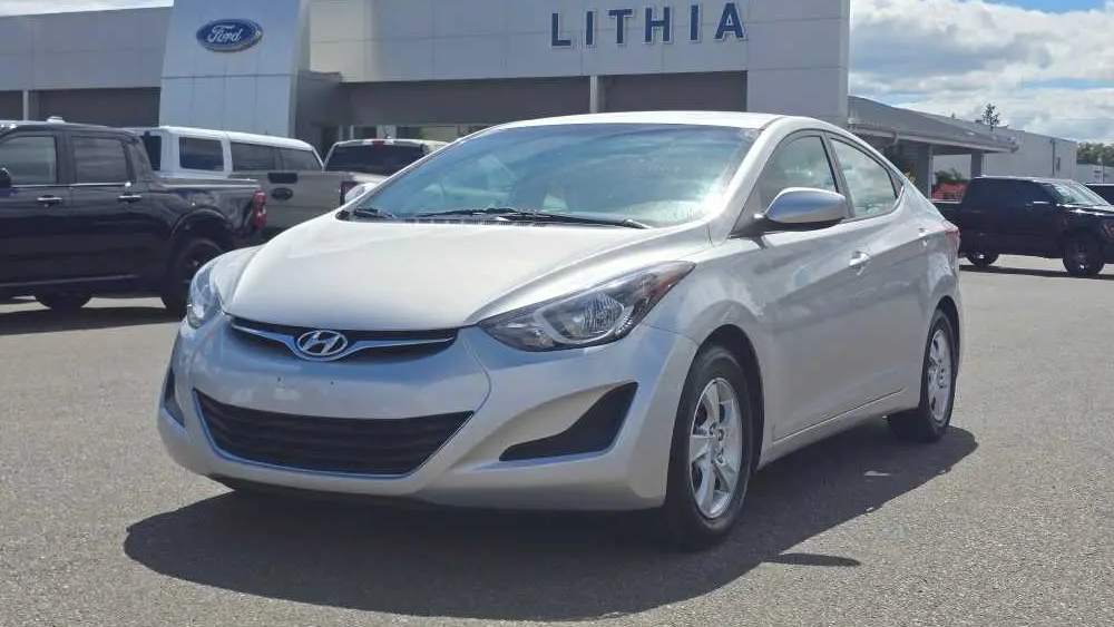 2015 Hyundai ELANTRA SE