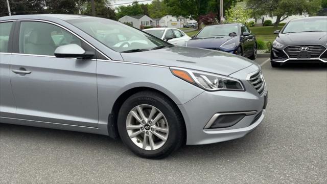 2017 Hyundai SONATA SE