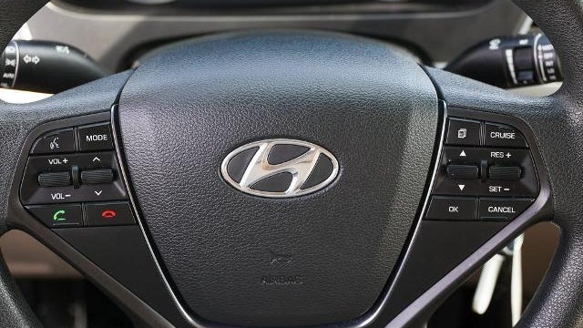 2015 Hyundai SONATA SE