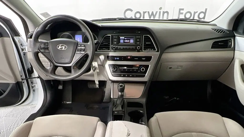 2016 Hyundai SONATA SE