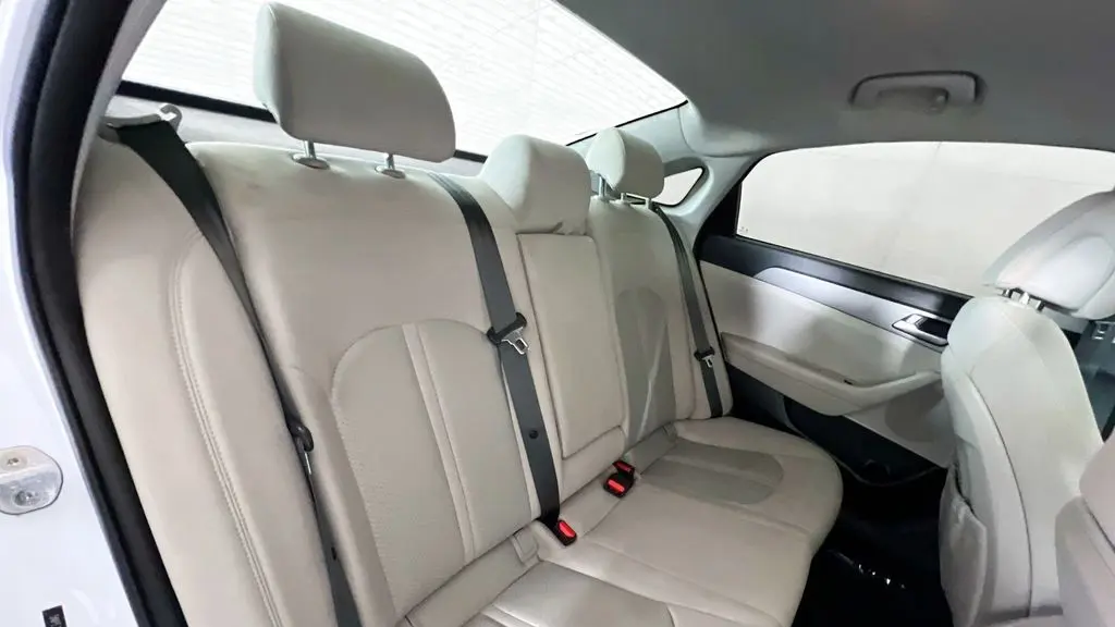 2016 Hyundai SONATA SE