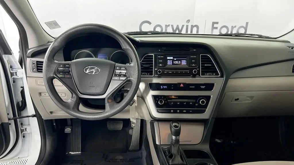 2016 Hyundai SONATA SE
