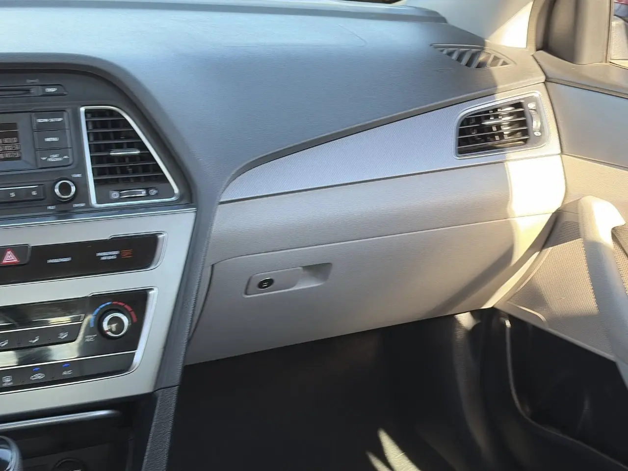 2016 Hyundai Sonata - $8,888