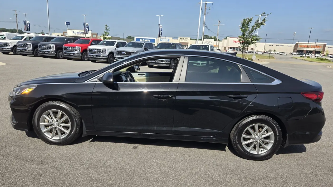 2019 Hyundai SONATA SE