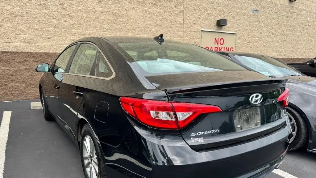 2016 Hyundai SONATA SE
