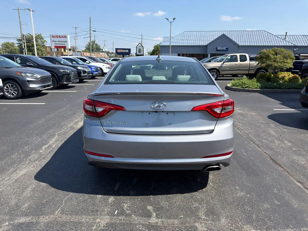 2016 Hyundai Sonata - $9,995
