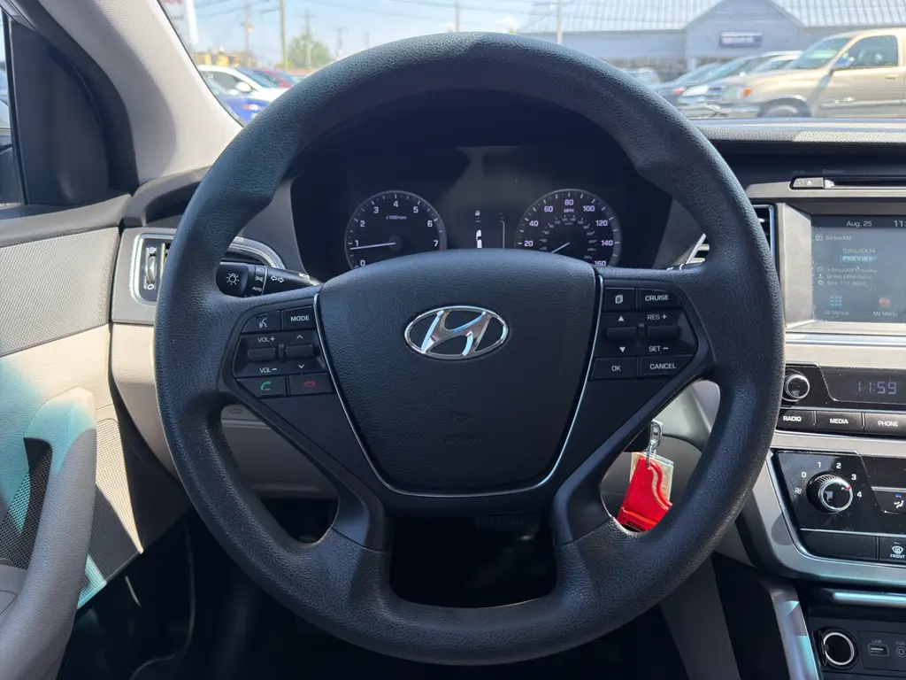 2016 Hyundai Sonata - $9,995