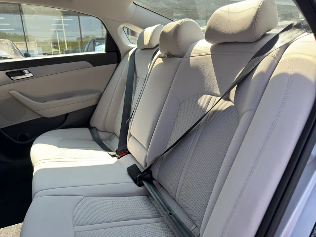 2016 Hyundai Sonata - $9,995