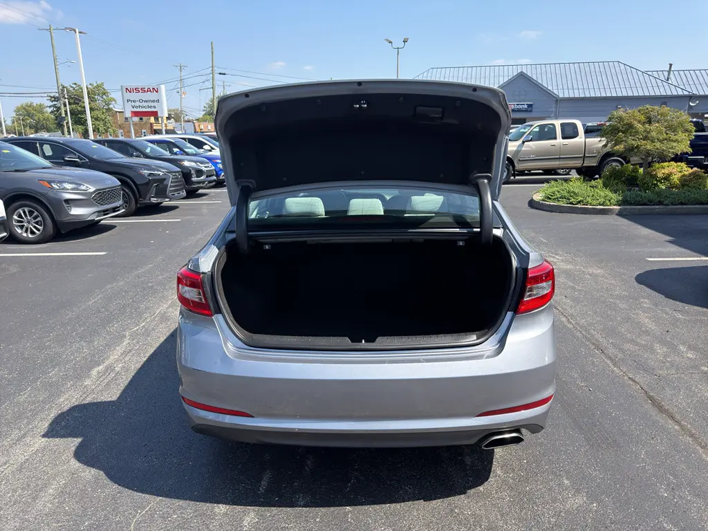 2016 Hyundai Sonata - $9,995