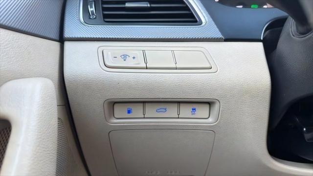 2015 Hyundai Sonata - $10,999
