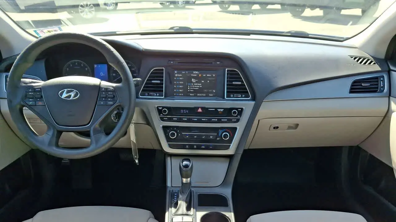 2016 Hyundai SONATA SE
