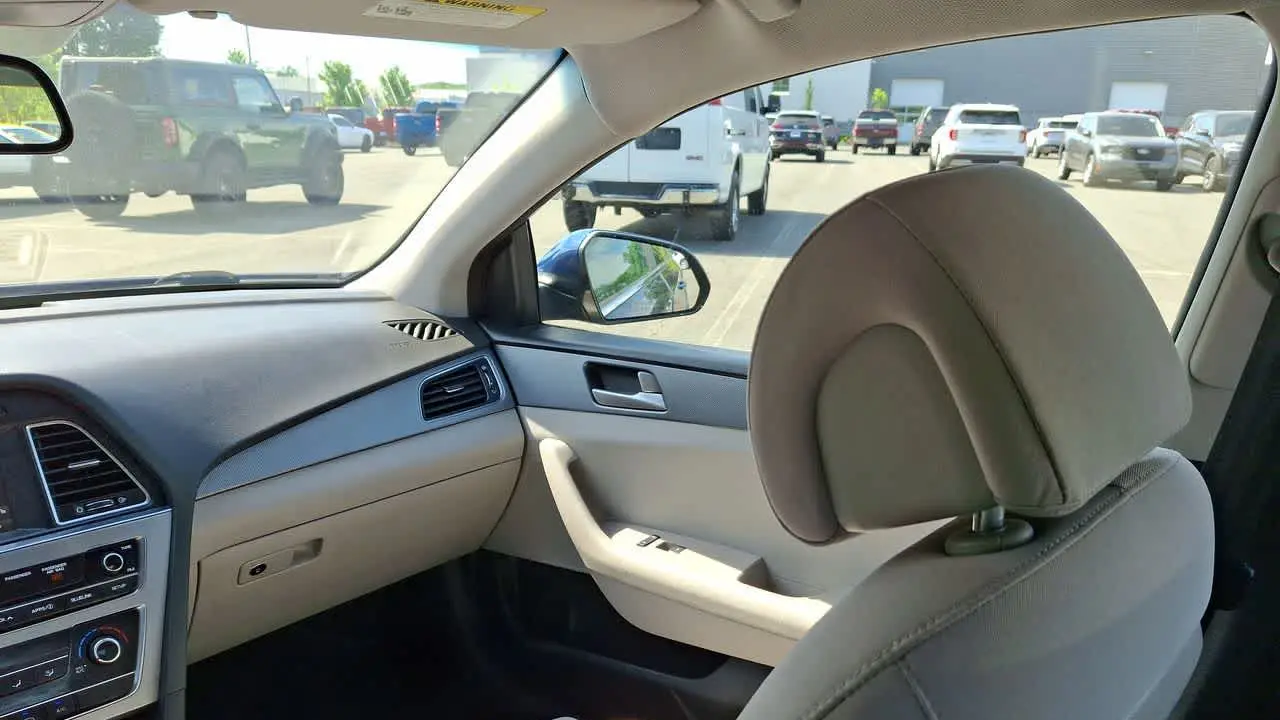 2016 Hyundai SONATA SE