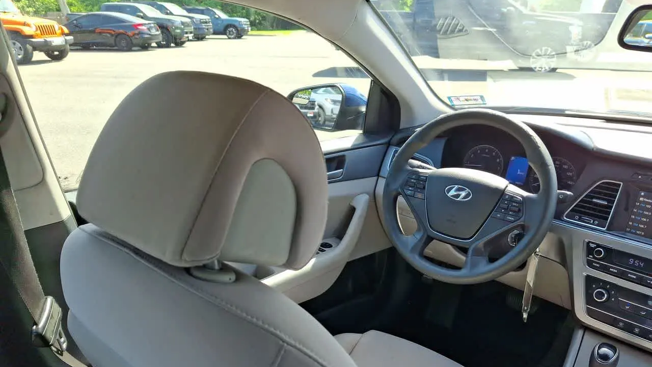2016 Hyundai SONATA SE