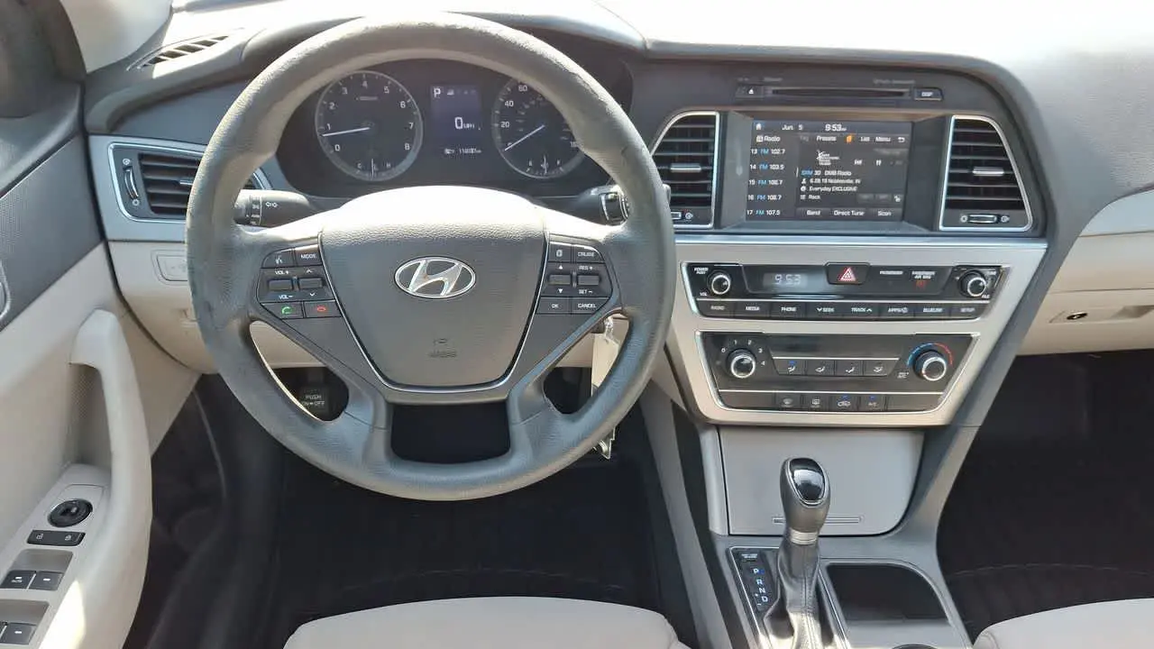 2016 Hyundai SONATA SE
