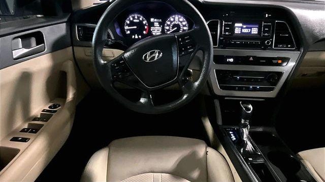 2017 Hyundai SONATA SE