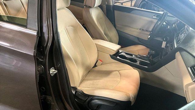 2017 Hyundai SONATA SE