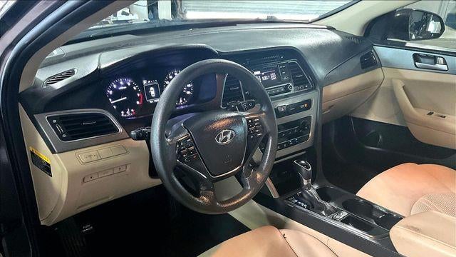 2017 Hyundai SONATA SE
