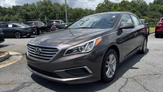 2017 Hyundai SONATA SE