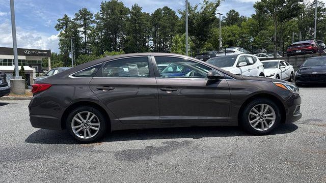 2017 Hyundai SONATA SE