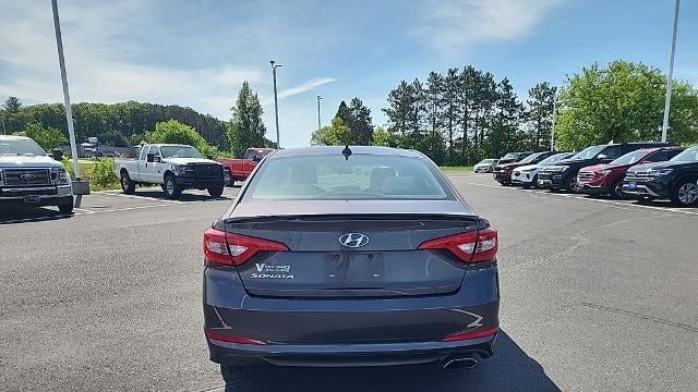 2017 Hyundai SONATA SE