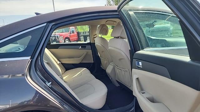 2017 Hyundai SONATA SE
