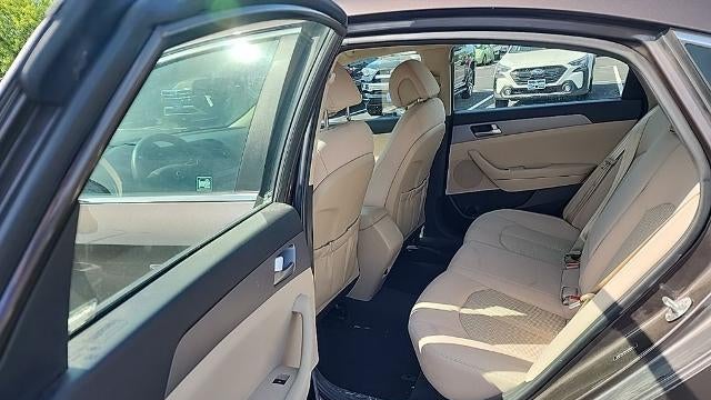 2017 Hyundai SONATA SE