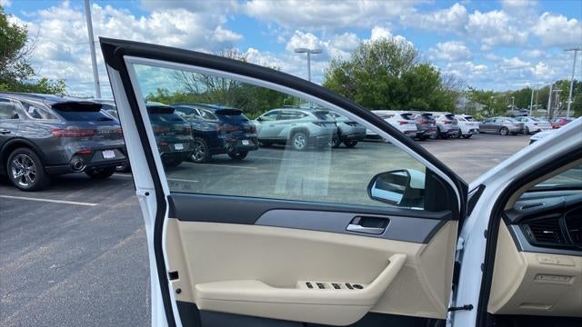 2019 Hyundai SONATA SE