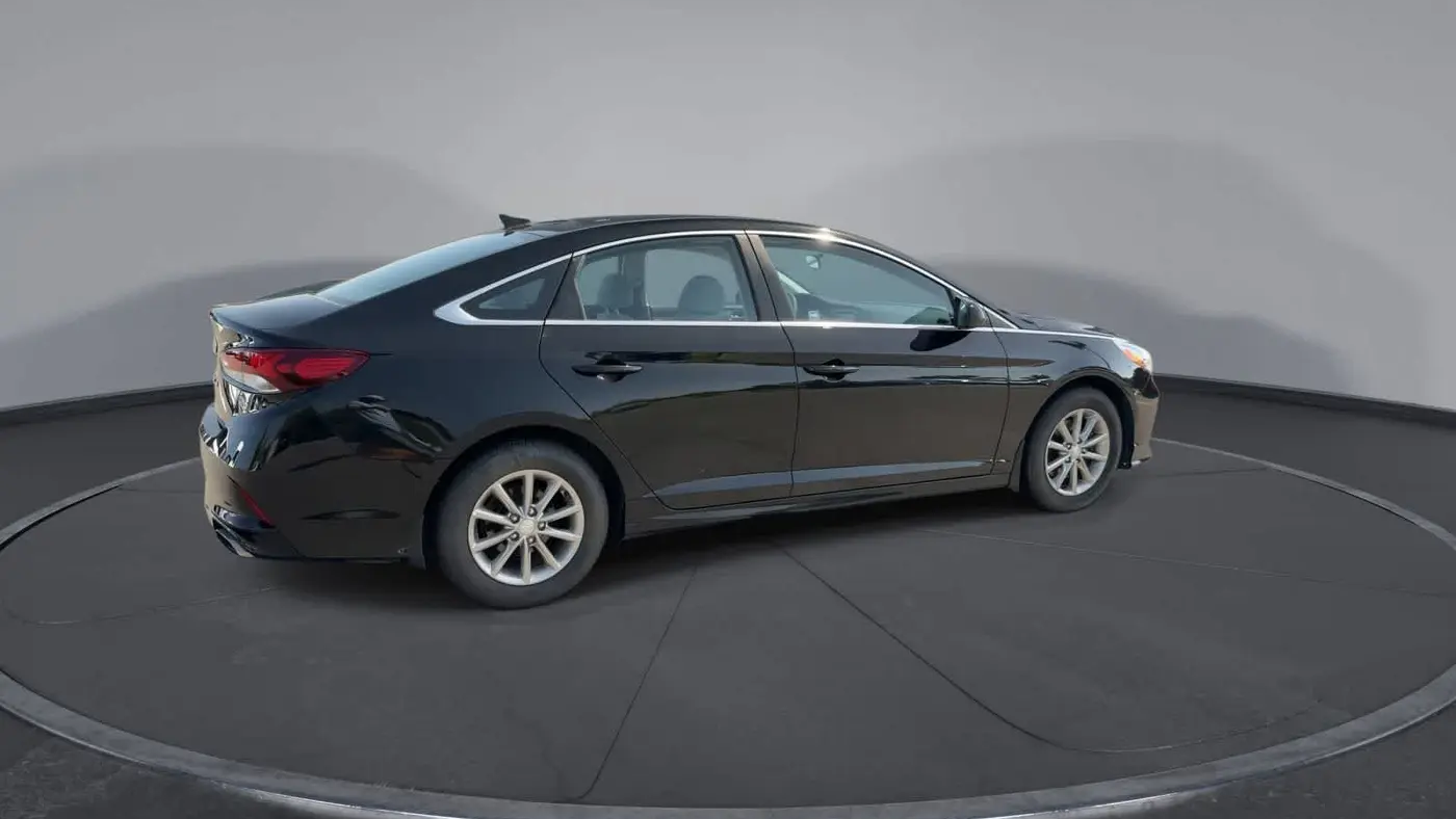 2018 Hyundai SONATA SE