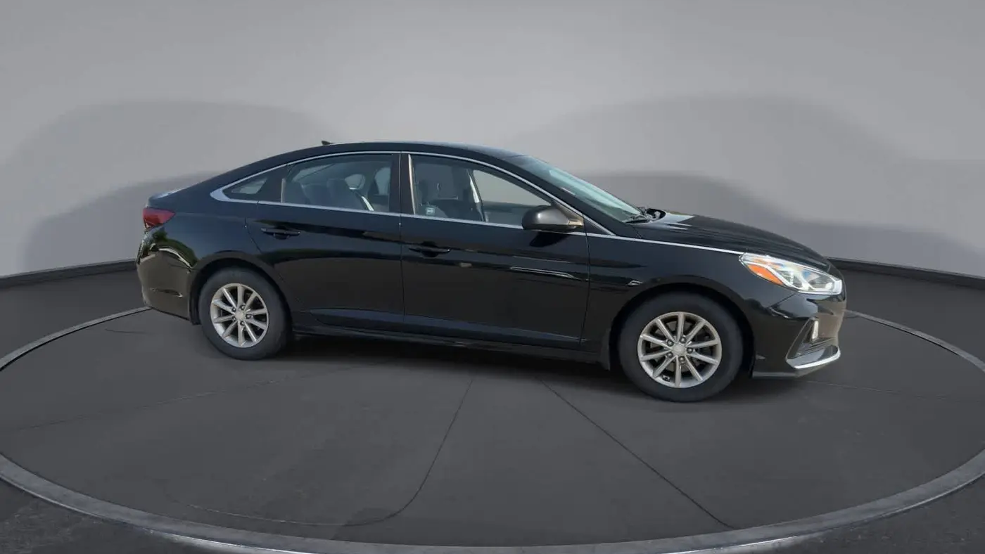 2018 Hyundai SONATA SE
