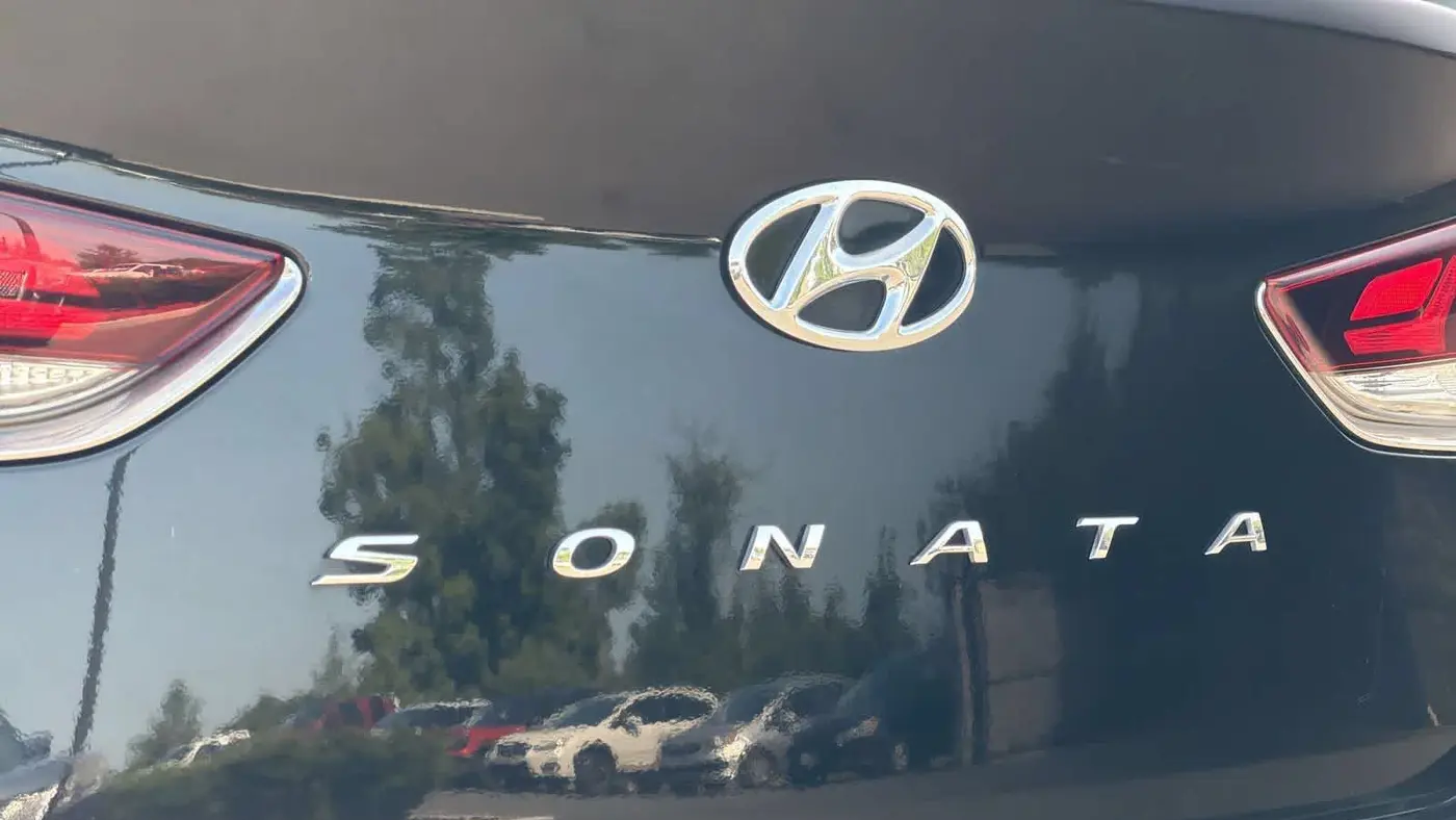 2018 Hyundai SONATA SE