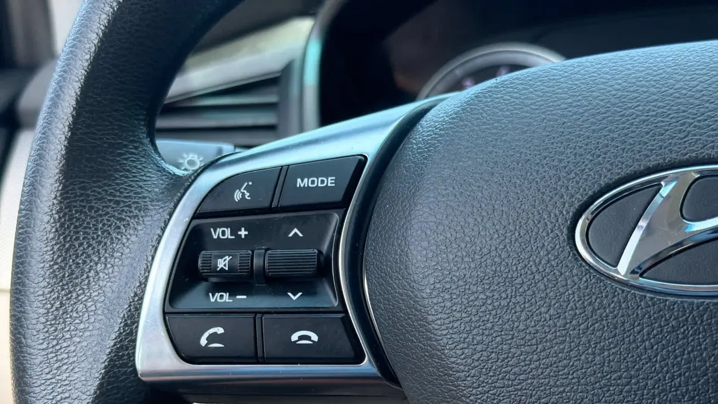 2018 Hyundai SONATA SE
