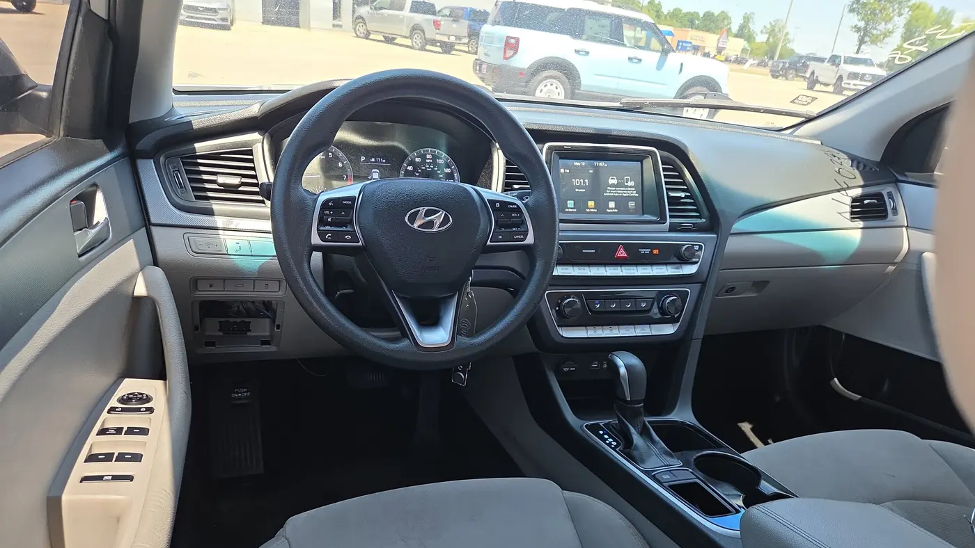 2019 Hyundai SONATA SE