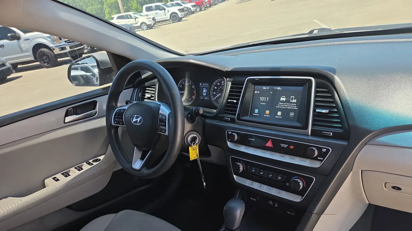 2019 Hyundai SONATA SE